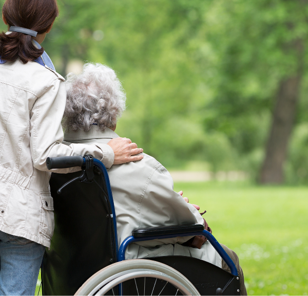 How to Choose the Right Senior Living Community for Your Loved One